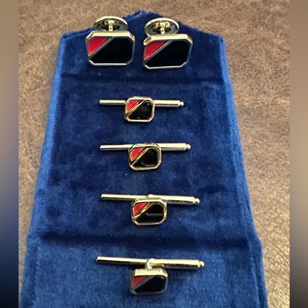 Vintage men’s cufflinks set